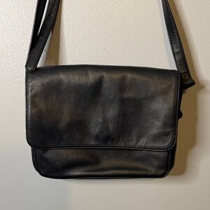 Vintage gianni Bernini Black Leather Crossbody Bag